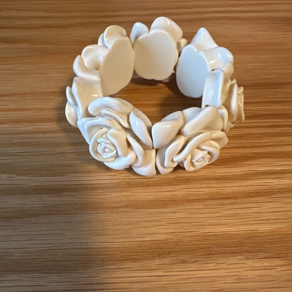 Elegant White Rose Bracelet